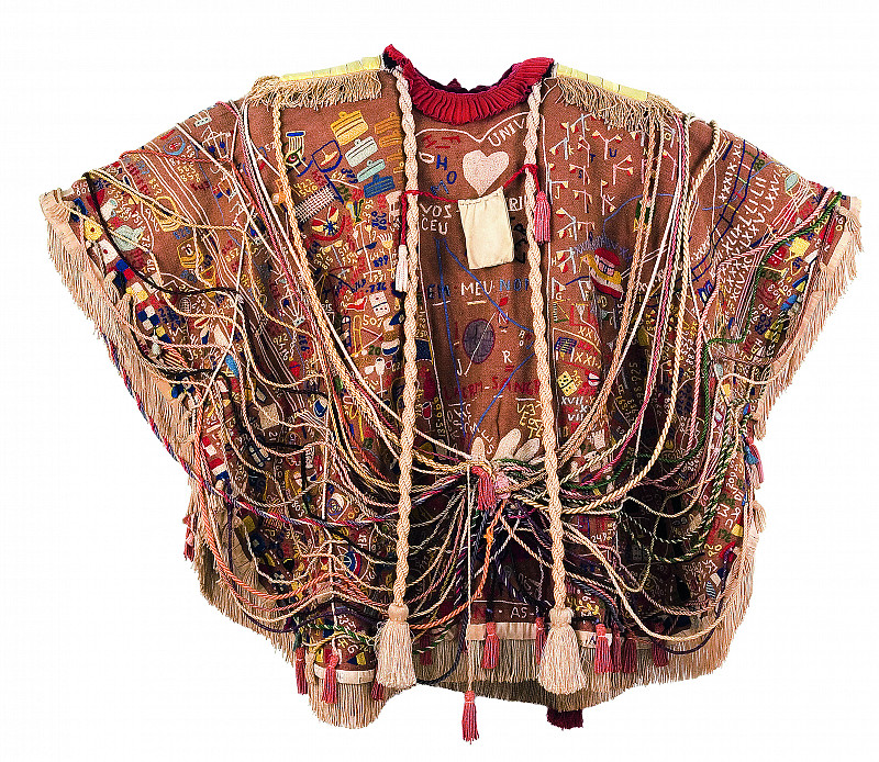 Manteau de mystère et d’enchevêtrements magiques…